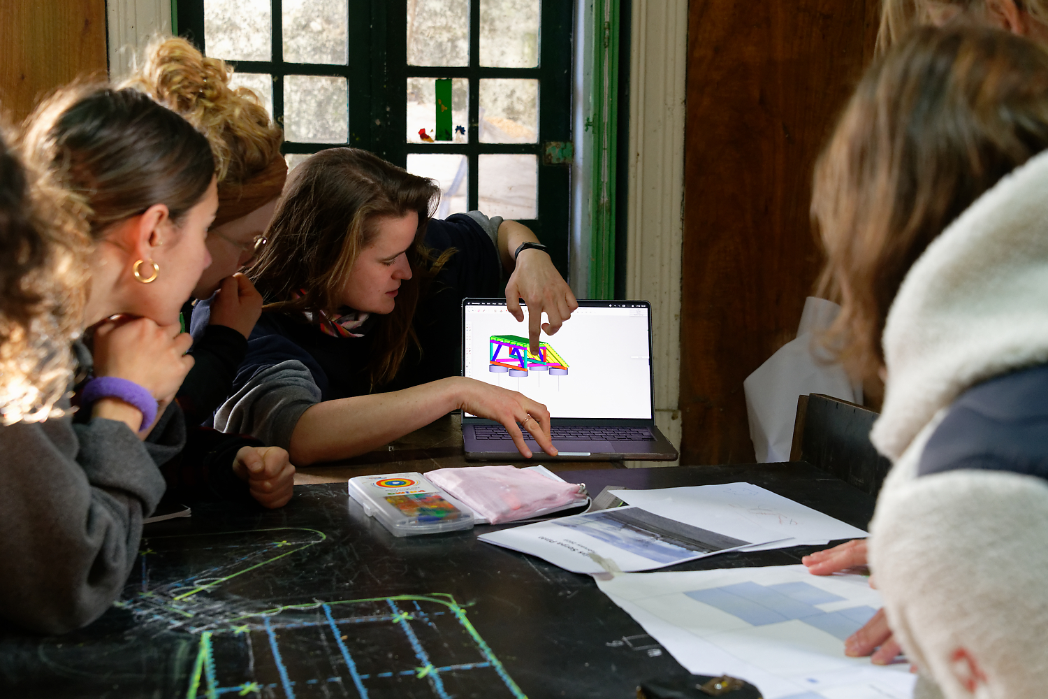 Atelier de conception autour des plans et maquettes